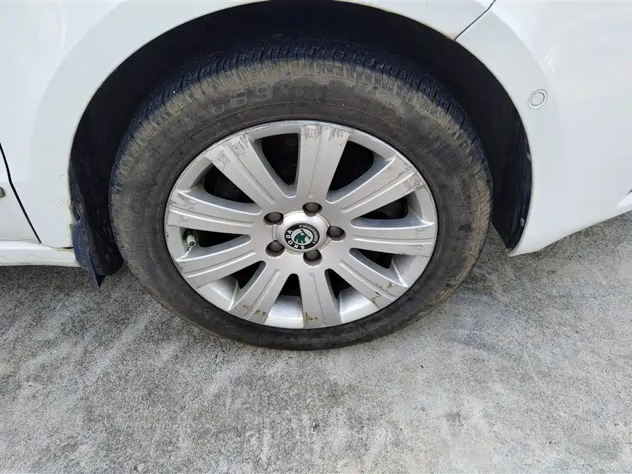 Superb 1.8 TSI Auto Grace