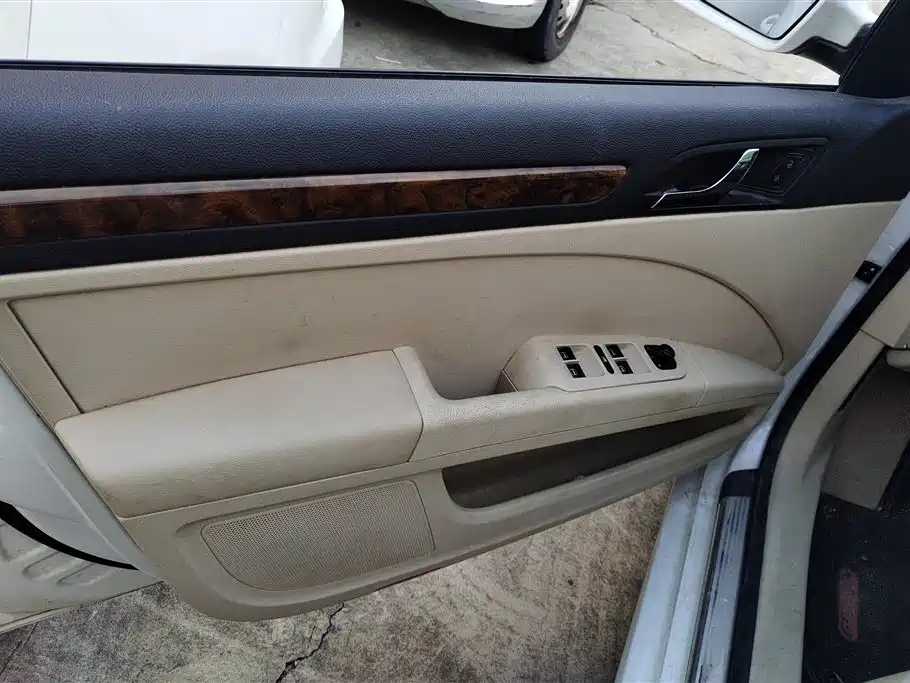 Superb 1.8 TSI Auto Grace