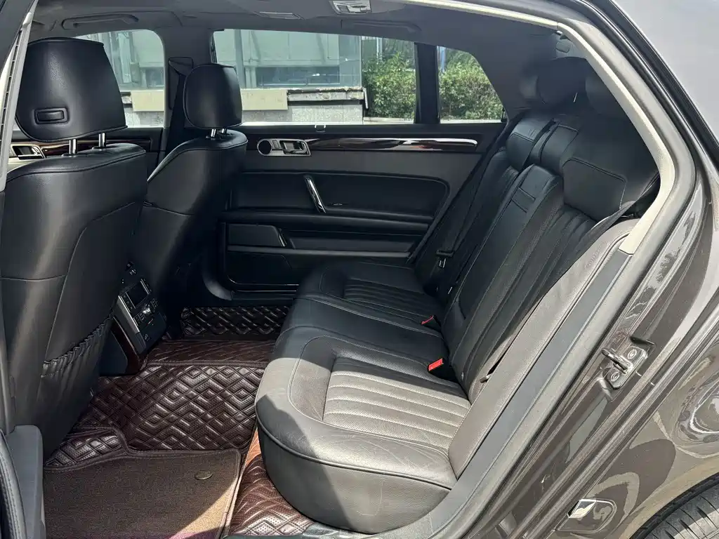 Phaeton 3.6 L V6 5-seat Extended Individual