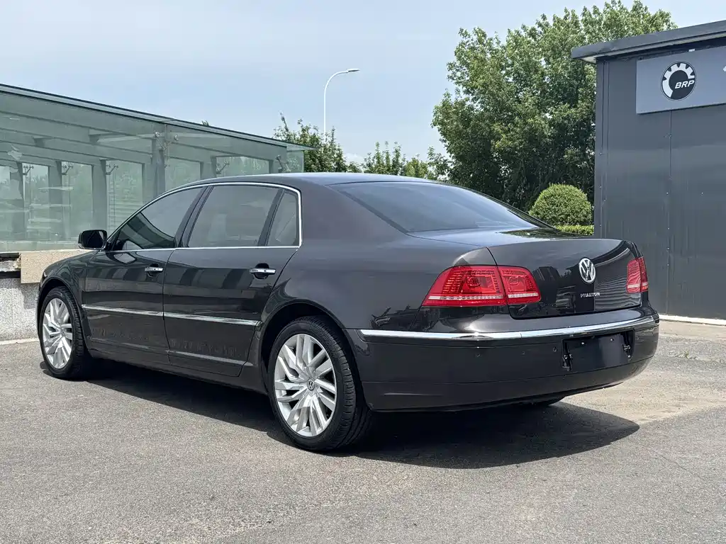 Phaeton 3.6 L V6 5-seat Extended Individual
