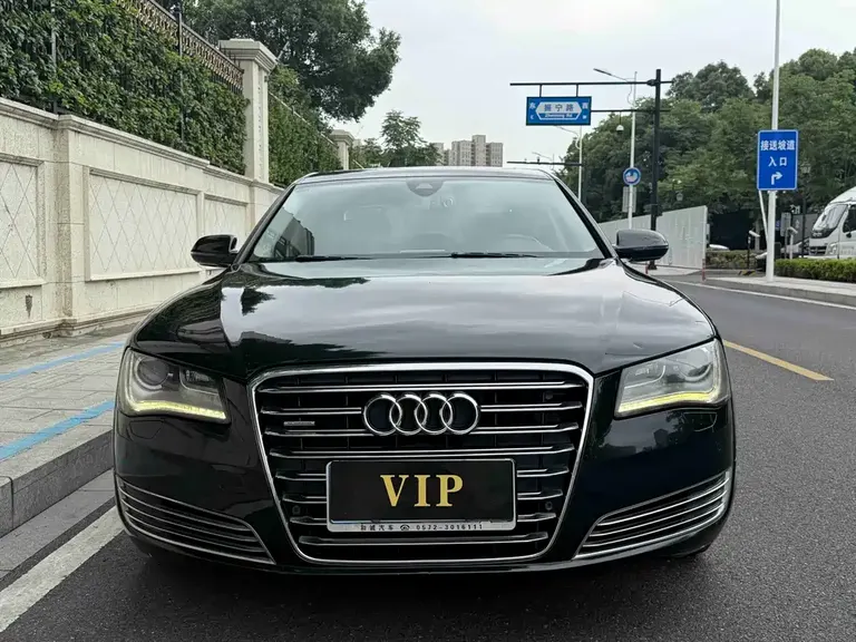 Audi A8 A8 L 3.0 TFSI quattro Comfort 245 kW
