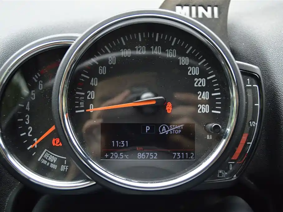MINI COUNTRYMAN 1.5 T COOPER Classic Weekend Wagon