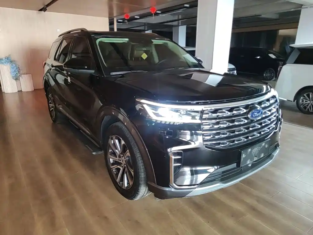 Explorer EcoBoost 285 4 WD Style plus 6-seat