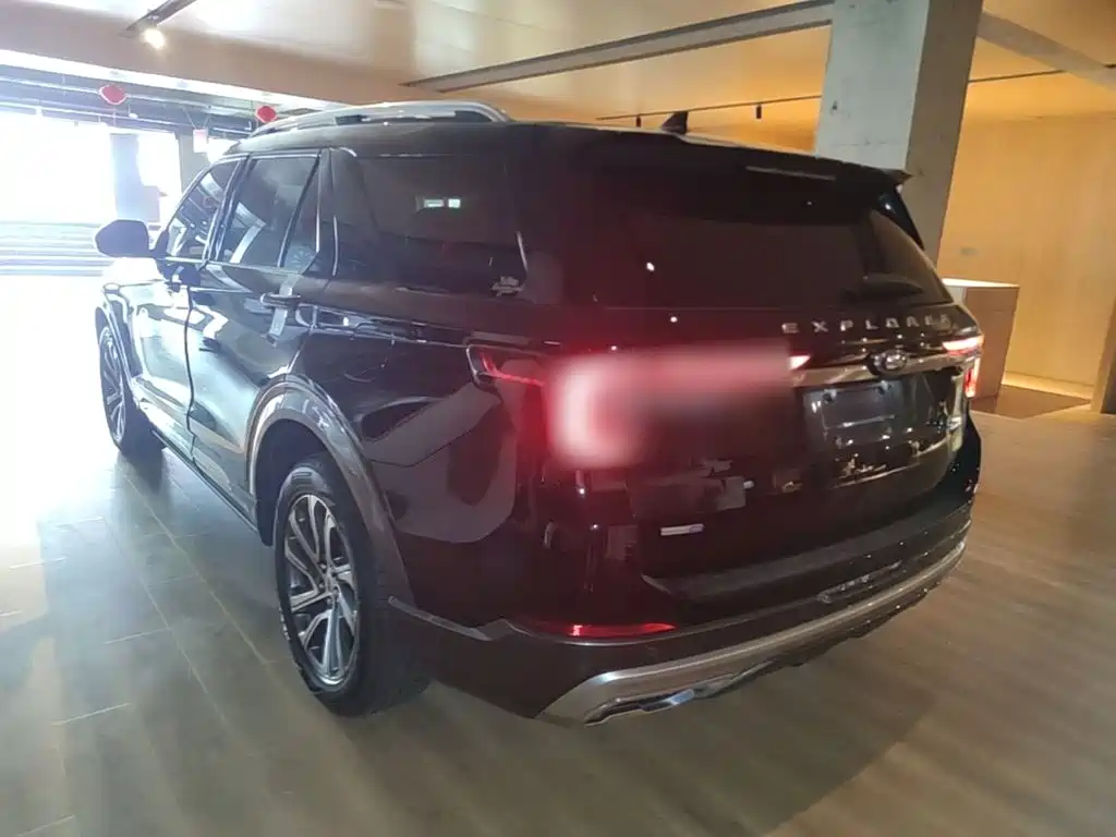 Explorer EcoBoost 285 4 WD Style plus 6-seat