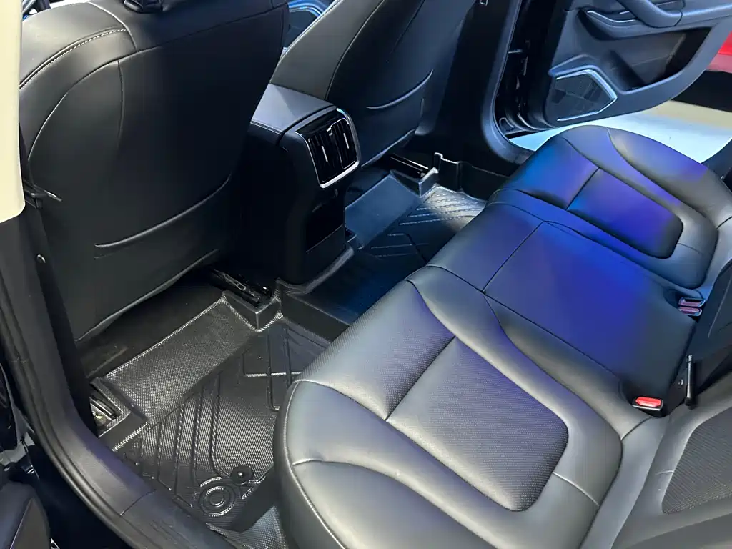 Besturn B70 3 rd Gen 1.5 T Auto Smooth Enjoyment