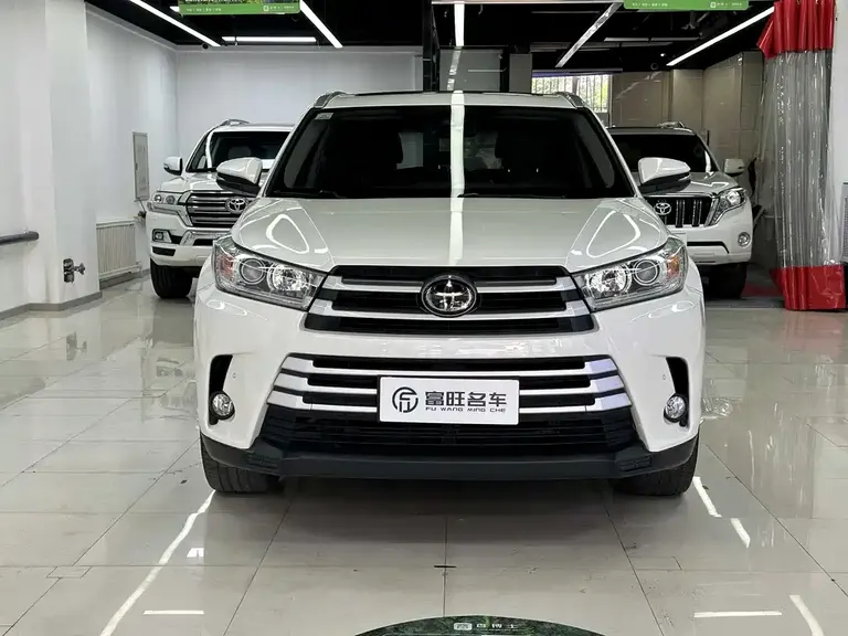 Toyota Highlander 2.0 T 4 WD Luxury 7-seat CN-V