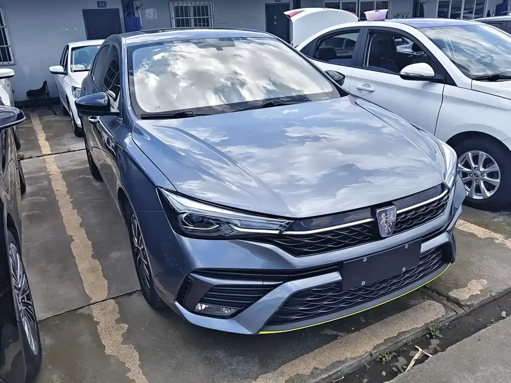 Roewe i5 1.5 L CVT Platinum