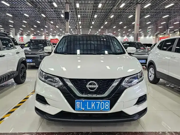 Nissan Qashqai Classic 2.0 L CVT XV+ Leading