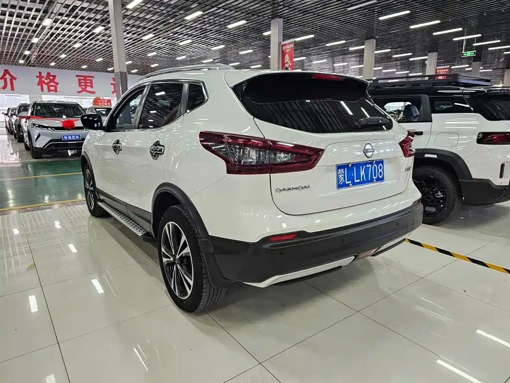 Qashqai Classic 2.0 L CVT XV+ Leading
