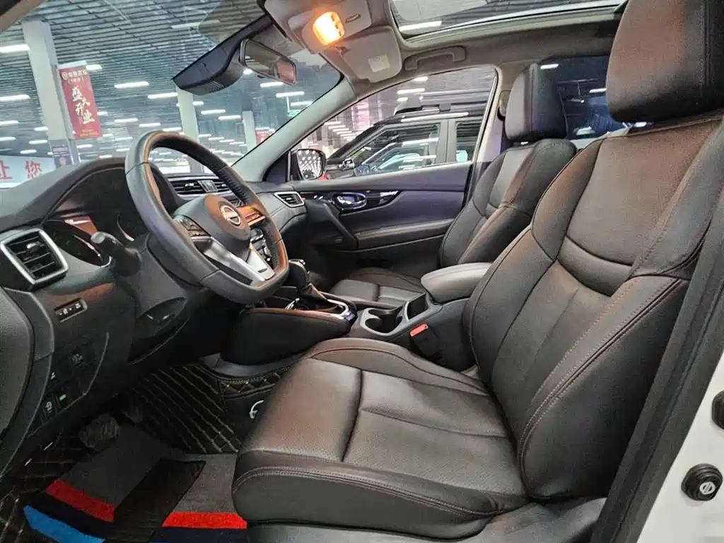 Qashqai Classic 2.0 L CVT XV+ Leading