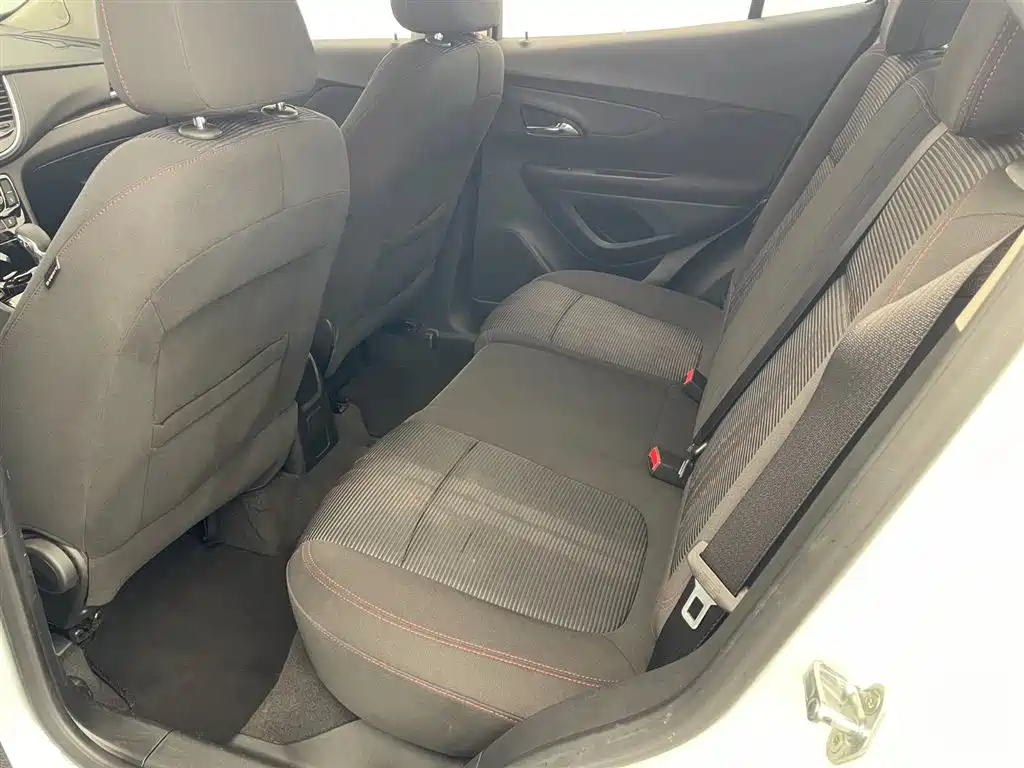 Encore 18 T Auto 2 WD Urban Leading