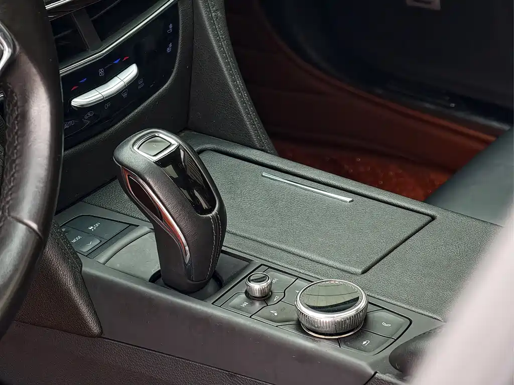 Cadillac CT6 28 T Elite