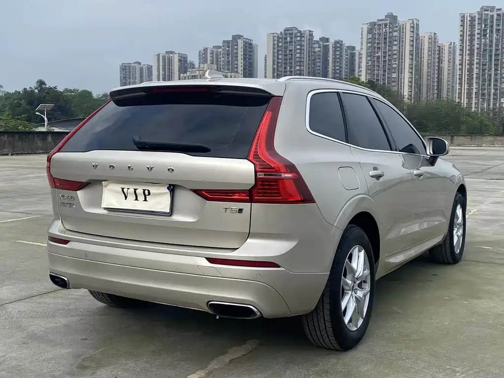 Volvo XC60 T5 4 WD Smart Ease CN-VI