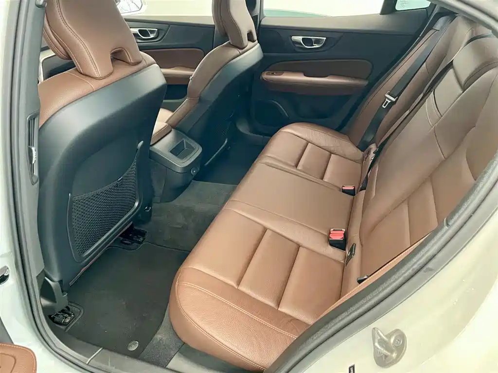Volvo S60 B4 Smart Ease Luxury