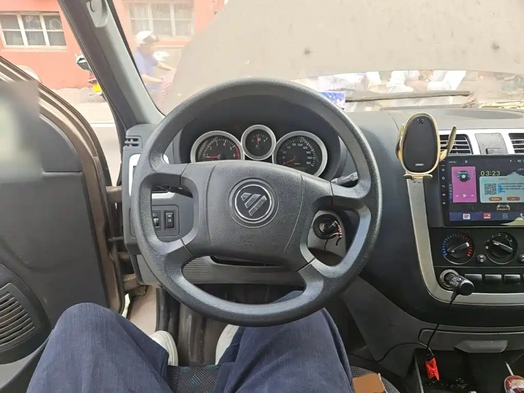 Mengpaike E 2.0 L New Express LWB 4 G63