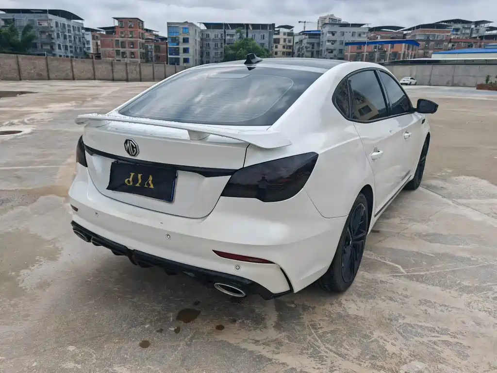 MG6 Pro 1.5 T Auto Leading Trend Luxury