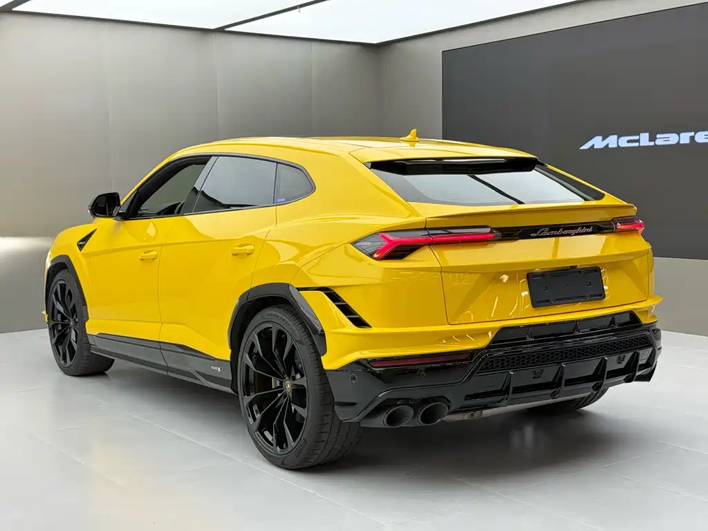 Urus 4.0 T V8 S