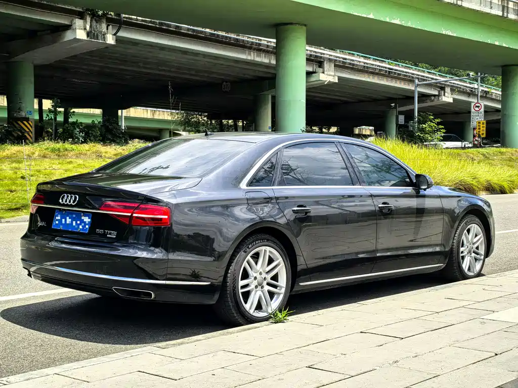 Audi A8 A8 L 45 TFSI quattro Comfort