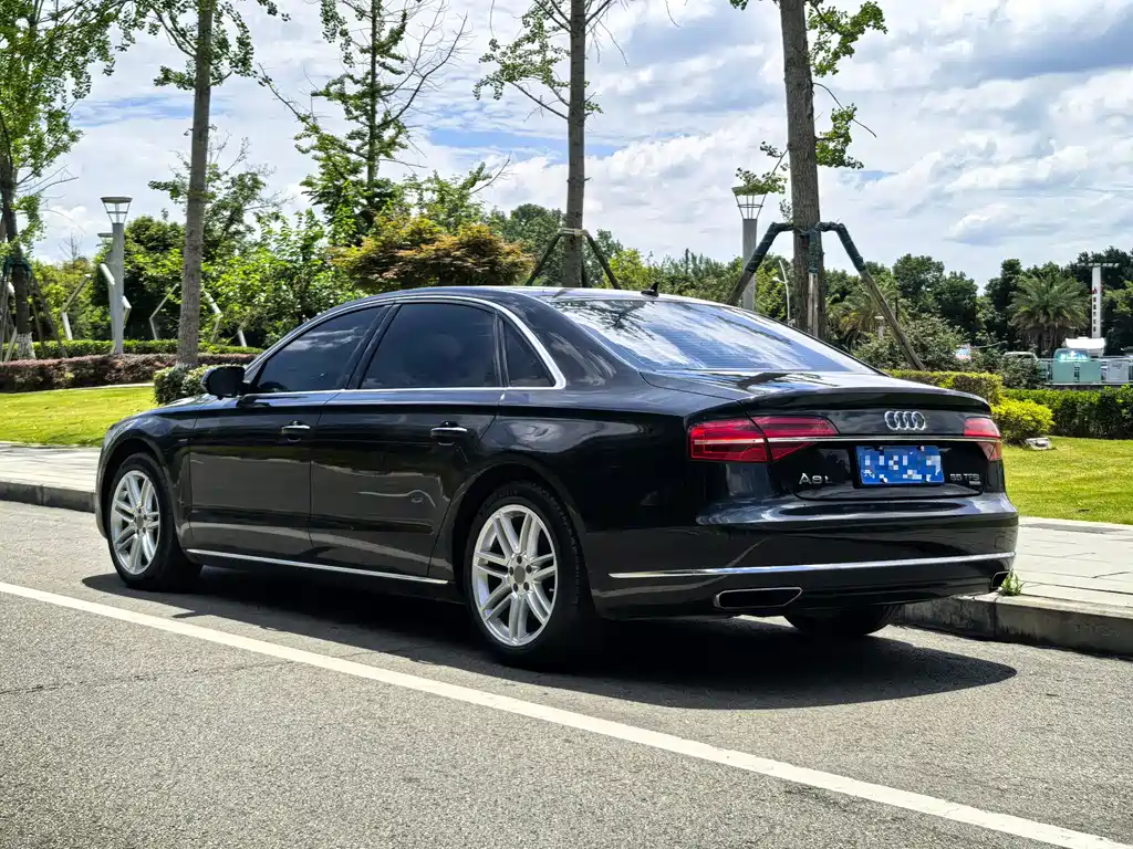 Audi A8 A8 L 45 TFSI quattro Comfort