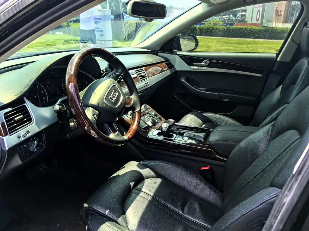 Audi A8 A8 L 45 TFSI quattro Comfort