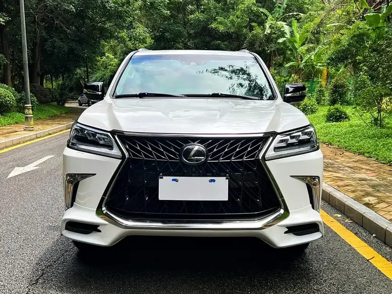 Lexus LX 570 Peak Special Edition
