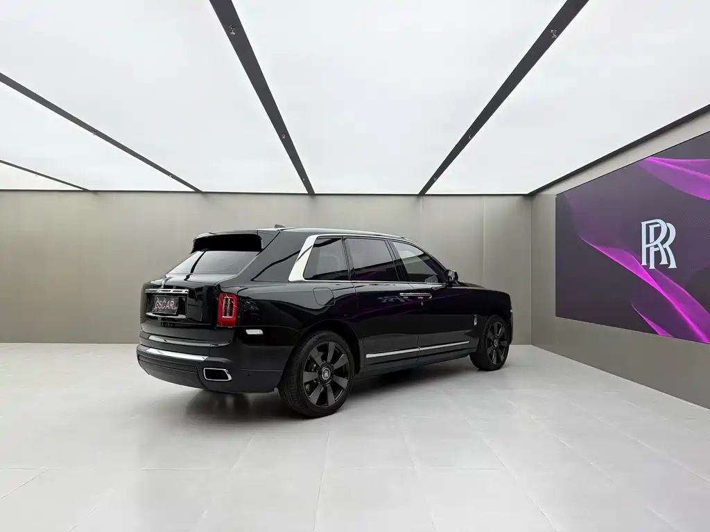 Cullinan 4-seat