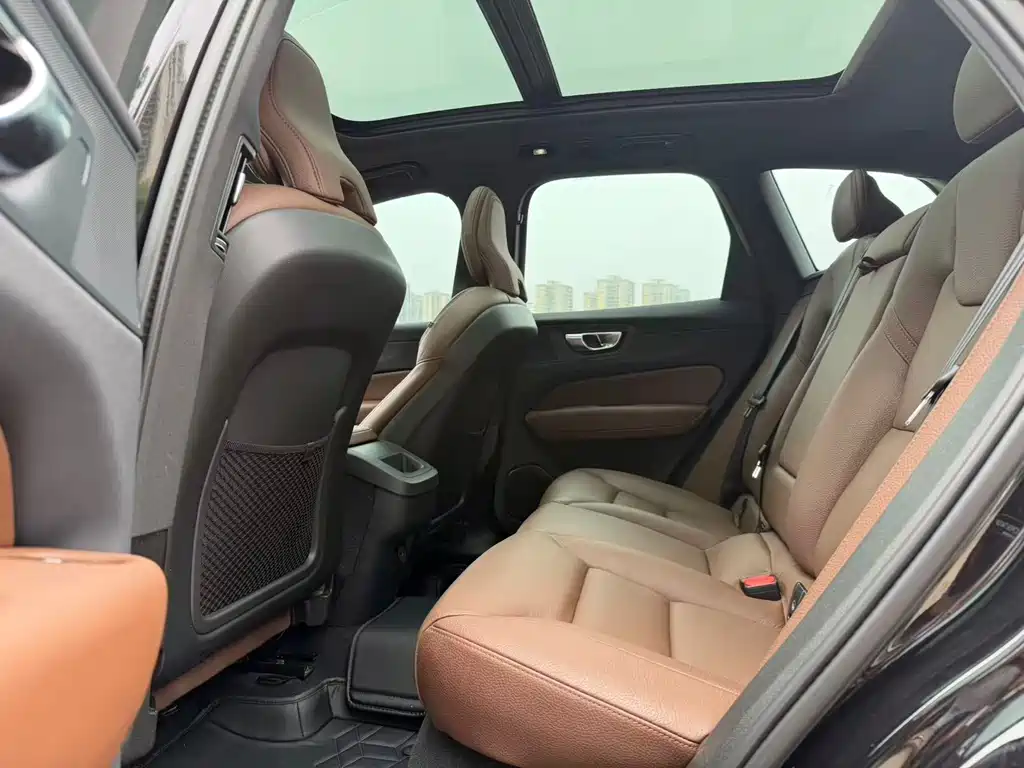 Volvo XC60 B5 4 WD Smart Vision Luxury