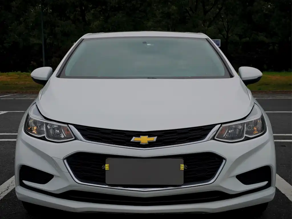Cruze 320 Auto Pioneer Sunroof