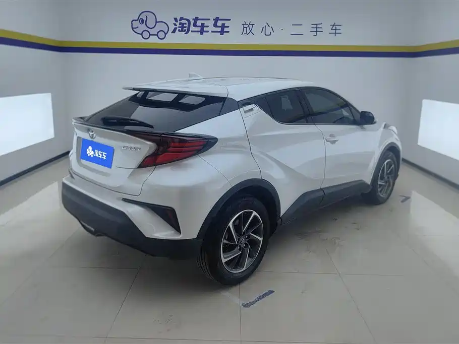 Toyota C-HR 2.0 L Luxury