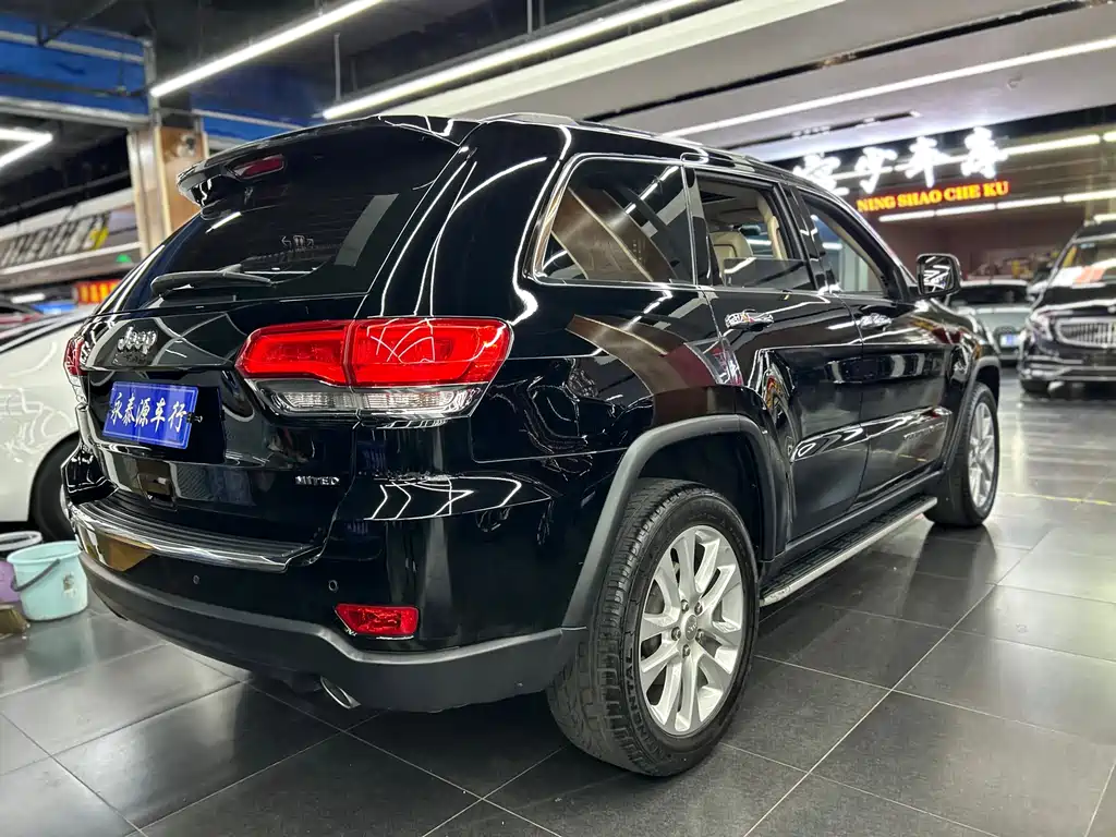 Grand Cherokee (Import) 大切诺基进口 2018款 3.6 L 高性能四驱版