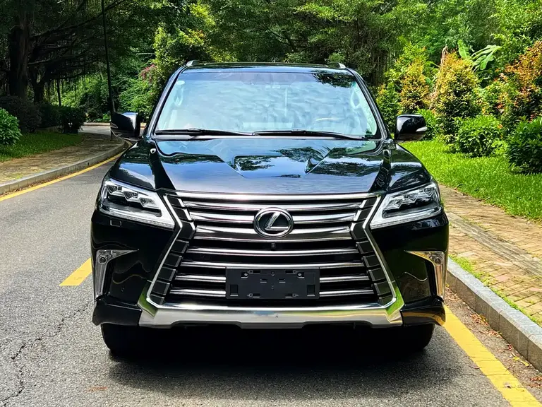Lexus LX 570 Dynamic Luxury