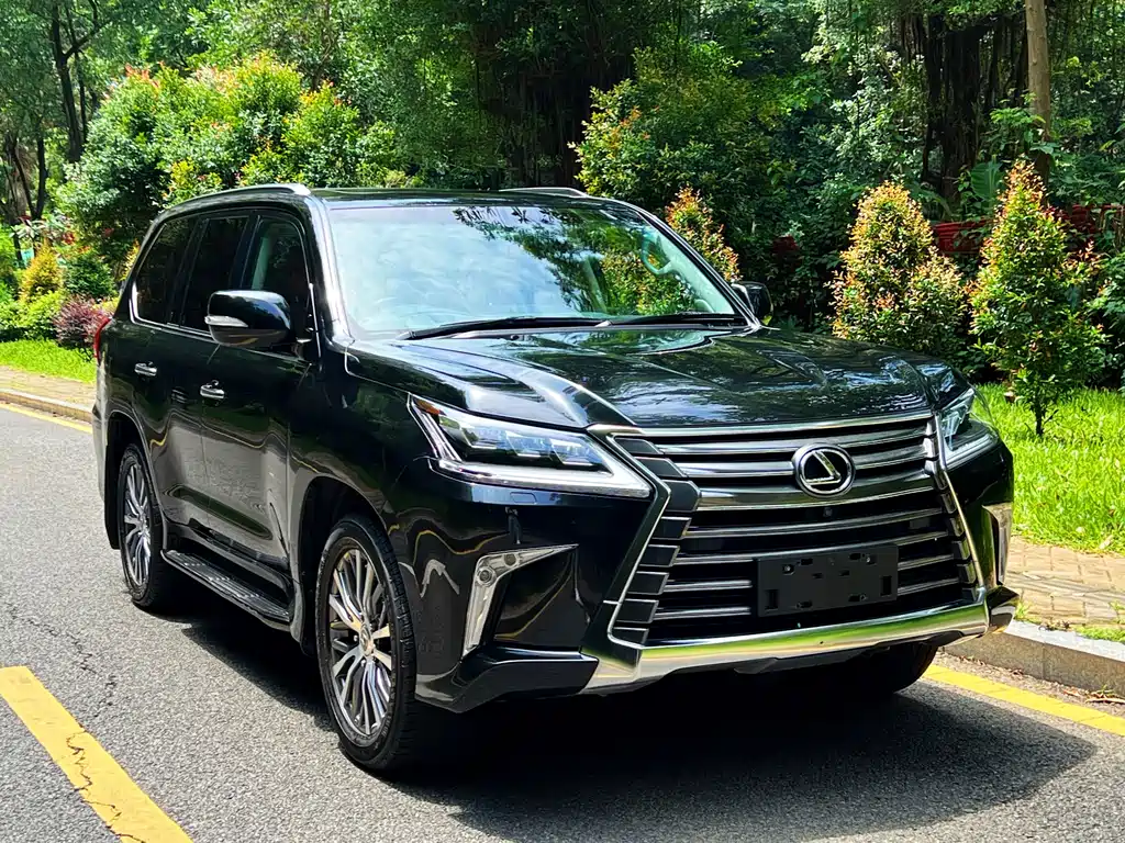 Lexus LX 570 Dynamic Luxury