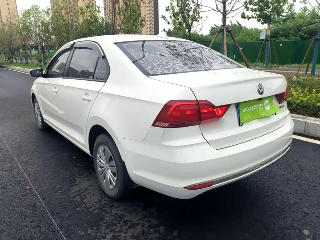 Santana 1.5 L Manual Style