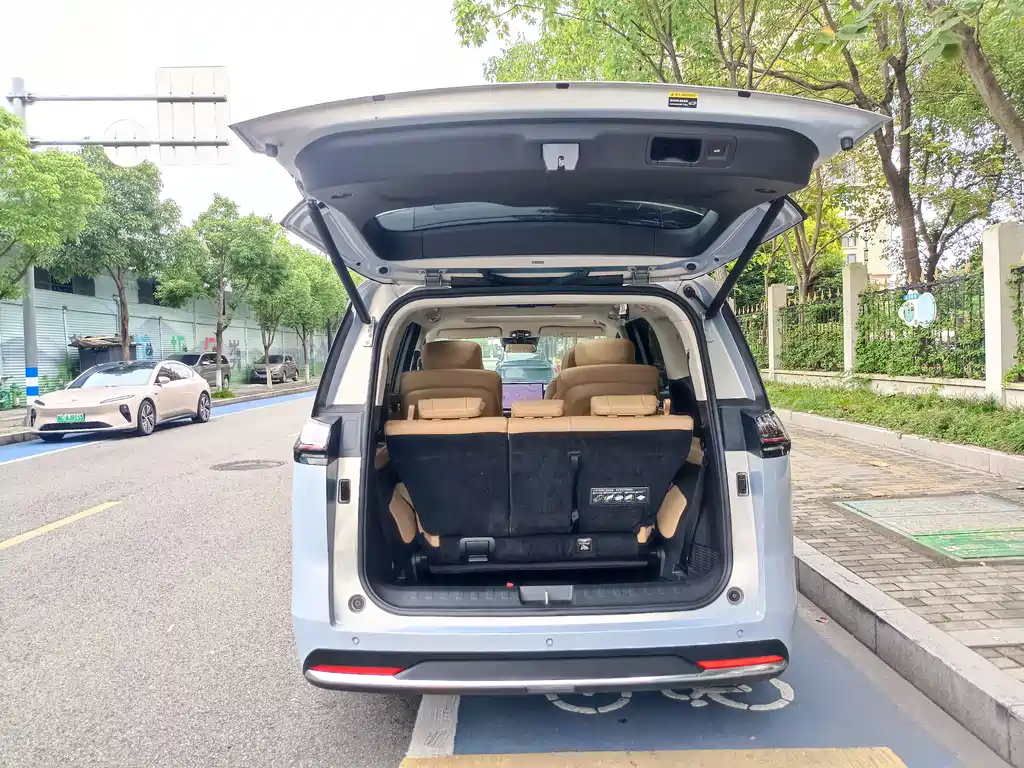 Trumpchi E8 NEV 传祺E8 PHEV 2024款 150 km MAX+