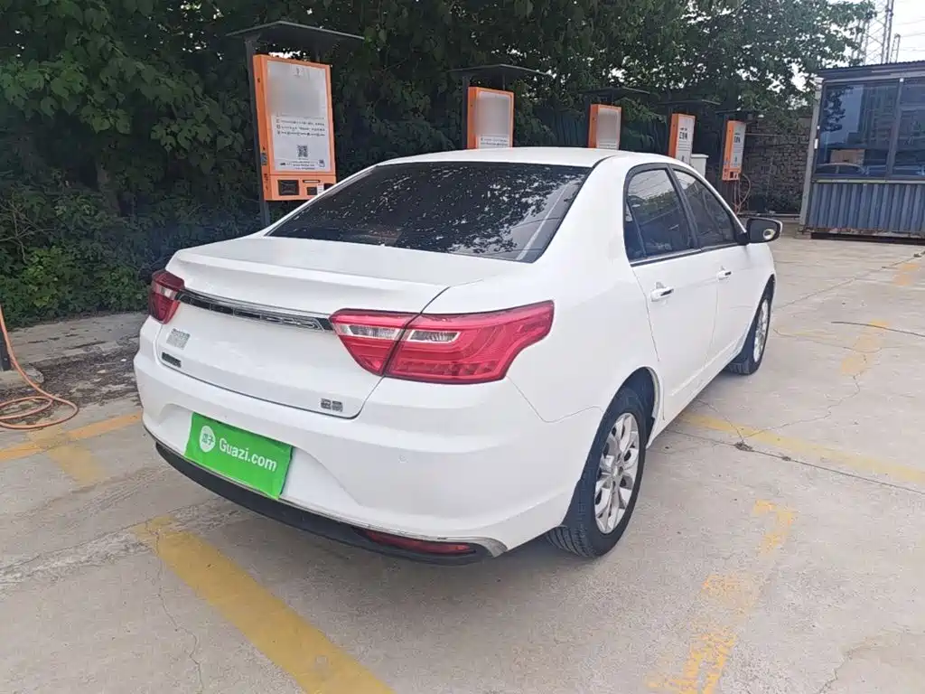 Vision 1.5 L Auto Happy