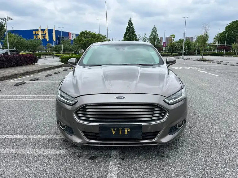Ford Mondeo 2.0 L GTDi240 Luxury Sport