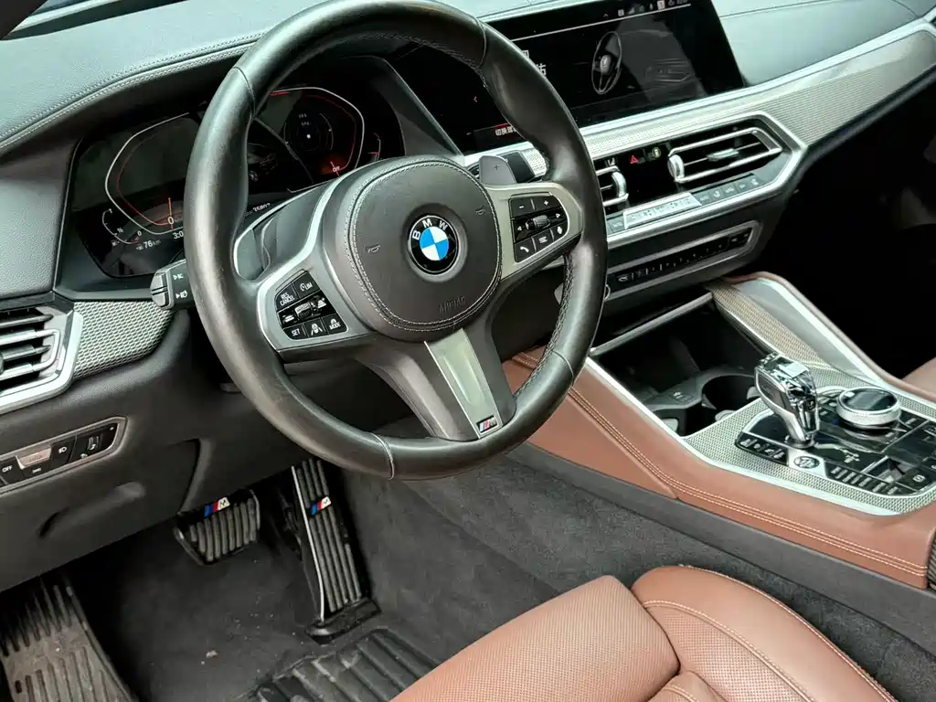 BMW X6 xDrive40 i Premium M Sport Package