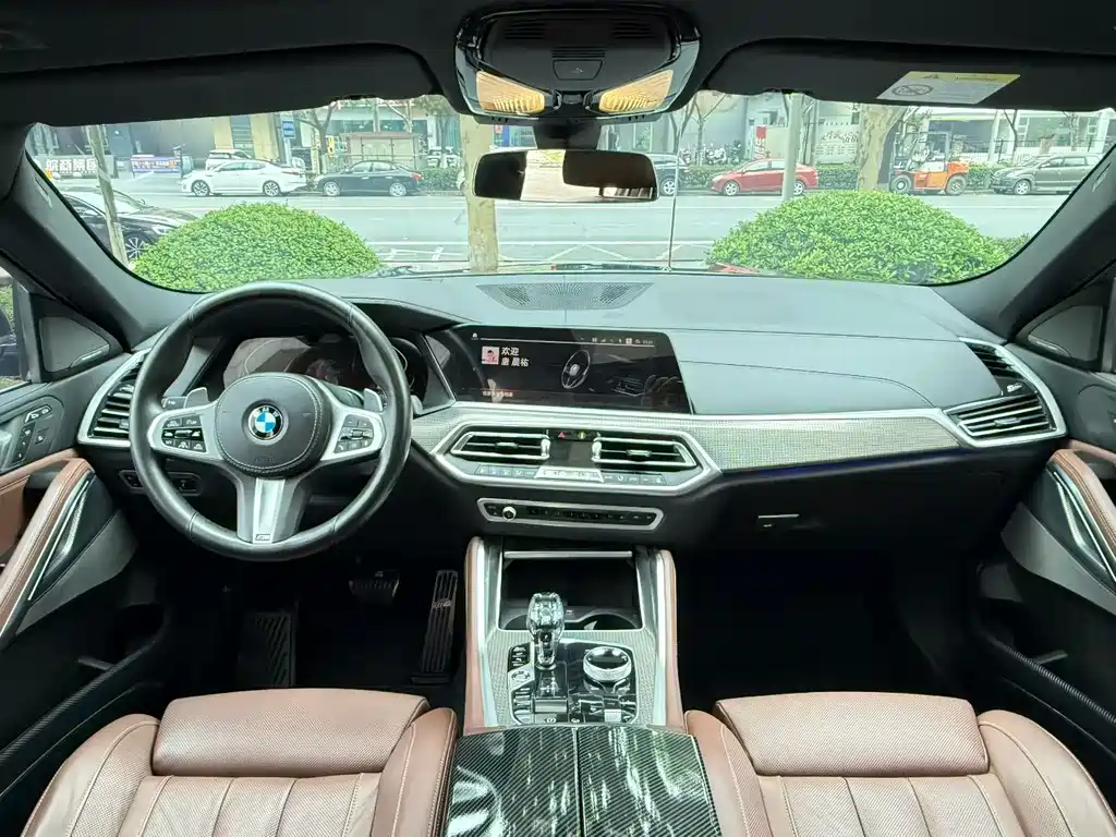 BMW X6 xDrive40 i Premium M Sport Package