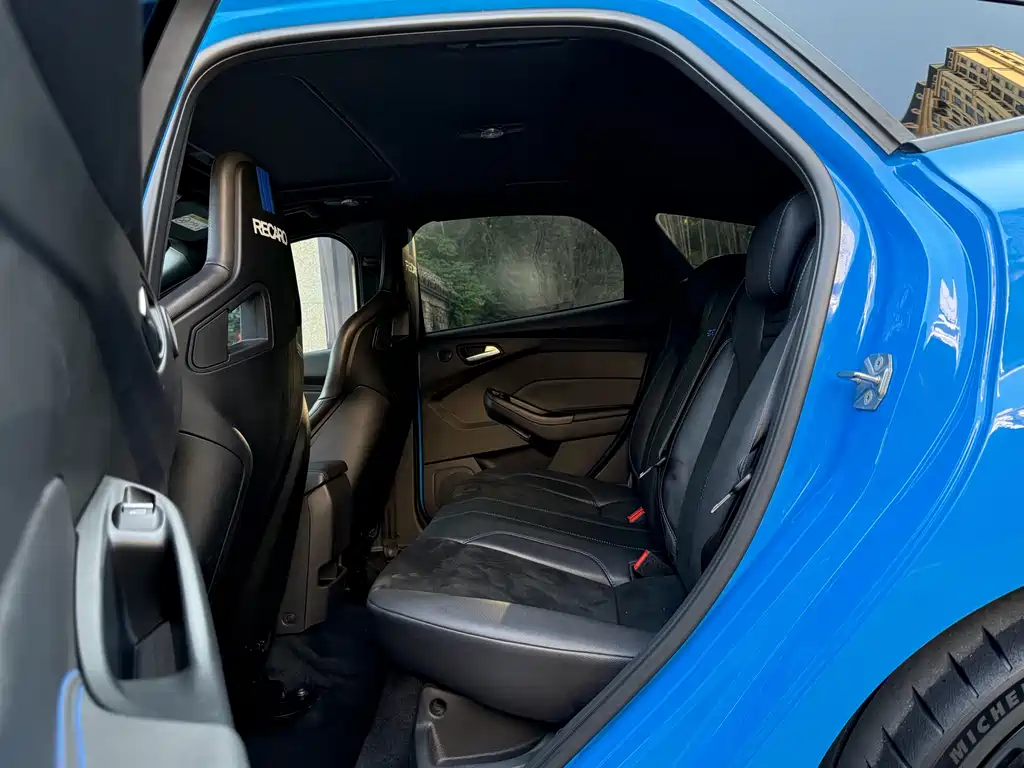 Focus (Import) 2.3 T RS Track
