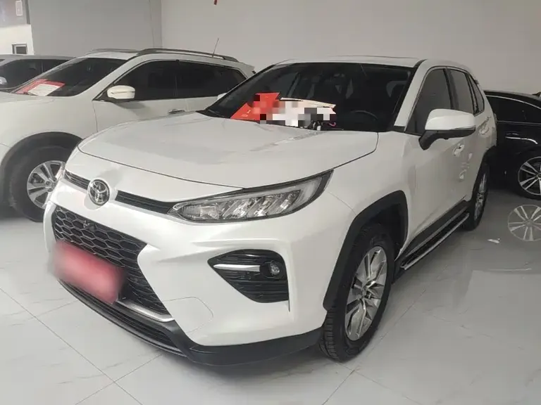 Toyota Wildlander 2.0 L CVT 4 WD Luxury