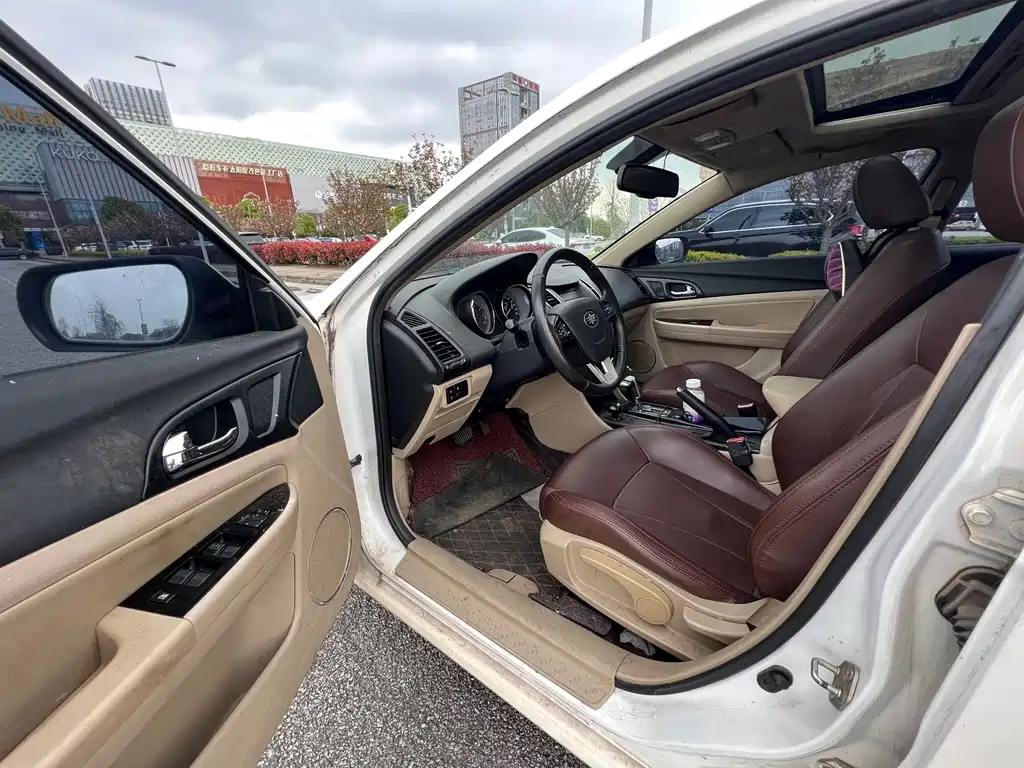 Besturn B50 1.6 L Auto Luxury