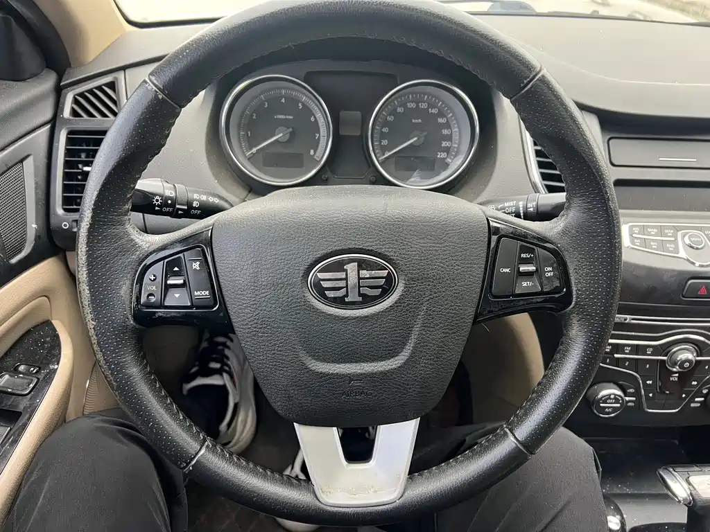 Besturn B50 1.6 L Auto Luxury