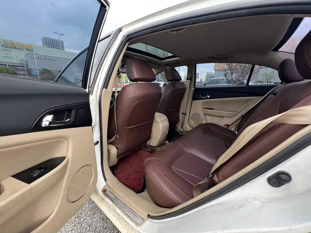Besturn B50 1.6 L Auto Luxury