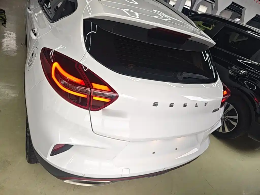 Emgrand GS 1.4 T CVT Motion