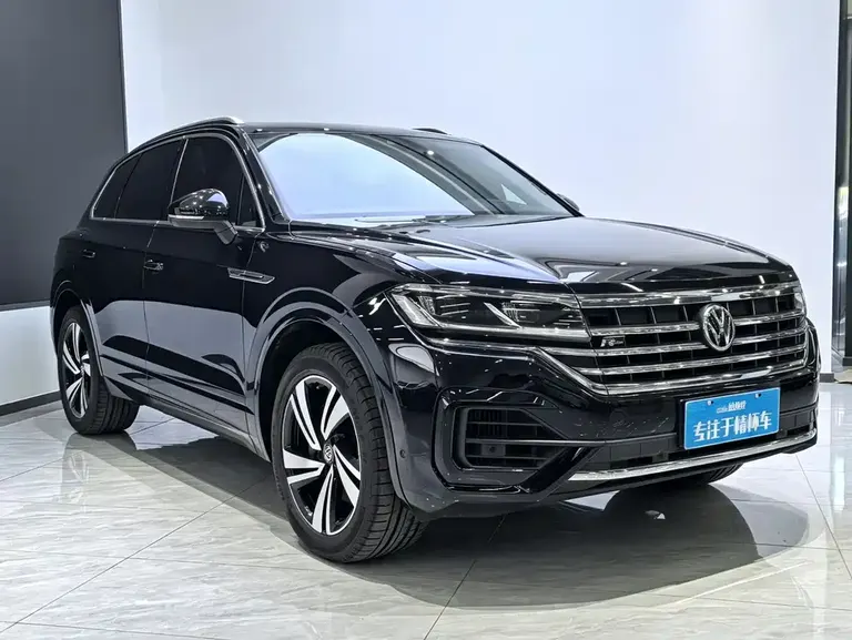 Volkswagen Touareg 3.0 TSI Sharp Edge CN-VI