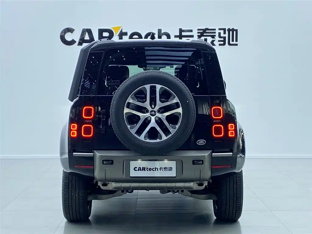 Land Rover Defender 110 3.0 T P400 X-DYNAMIC HSE