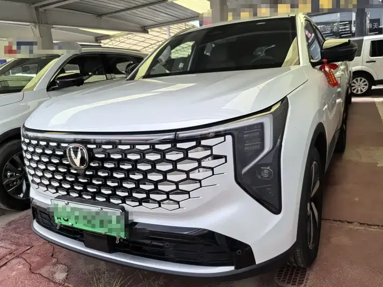 Changan CS55 PLUS PHEV 长安CS55 PLUS PHEV 2026款 智慧新蓝鲸 125 km 智越版