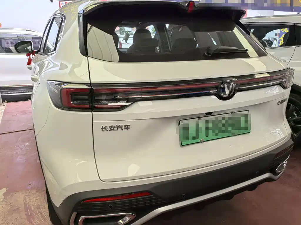 Changan CS55 PLUS PHEV 长安CS55 PLUS PHEV 2026款 智慧新蓝鲸 125 km 智越版
