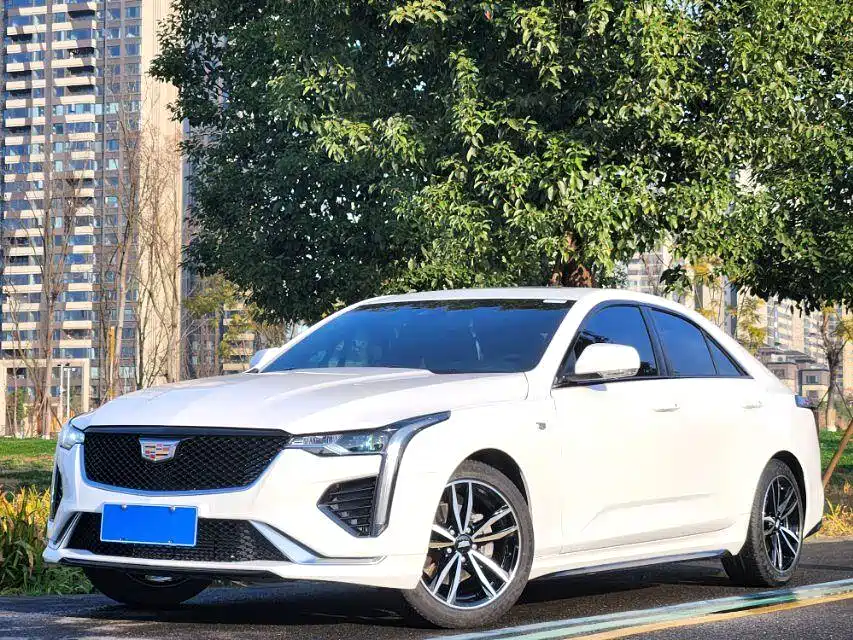 Cadillac CT4 28 T Luxury