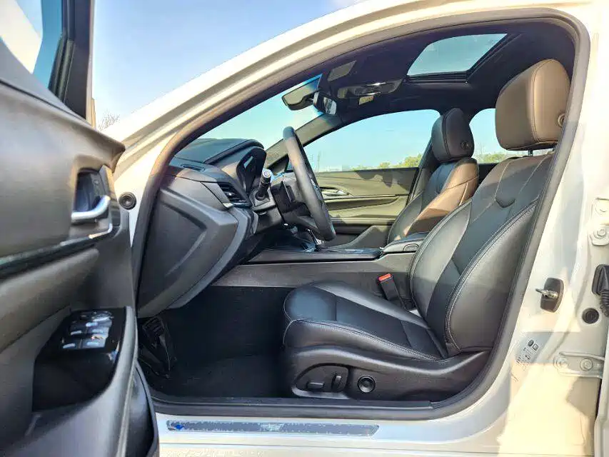 Cadillac CT4 28 T Luxury